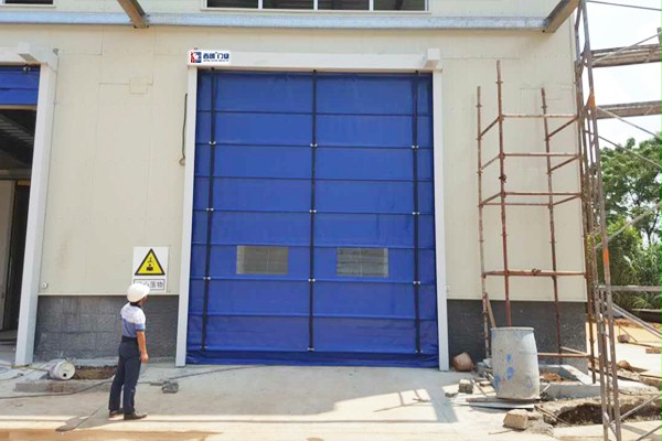 出货码头抗风堆积门