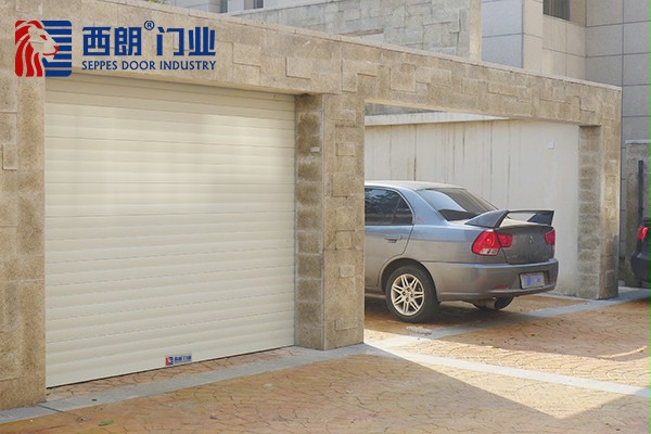 高档滑升车库门