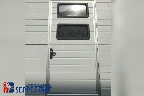 电动提升门小门细节图