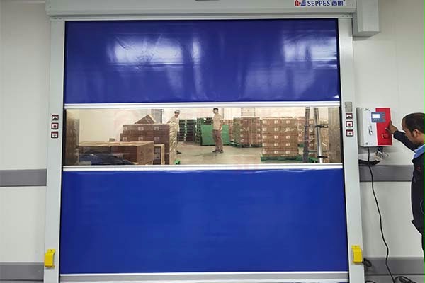 医药常温成品存储仓库自动快速门