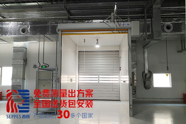 可感应自动开启的快速卷帘门 2 可感应自动开启的快速卷帘门