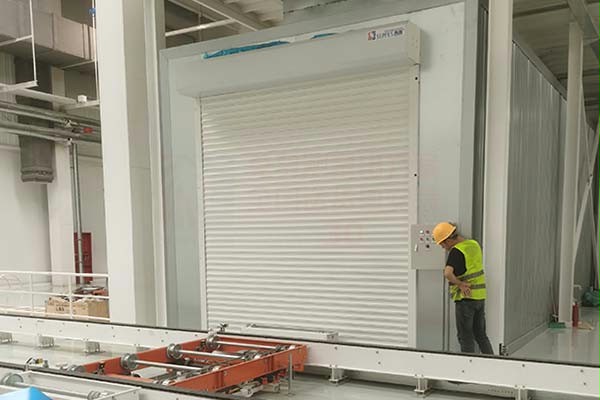 钢结构厂房耐腐铝合金卷帘门1 钢结构厂房耐腐铝合金卷帘门