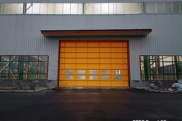 喷砂房背带式堆积快速门1 喷砂房背带式堆积快速门